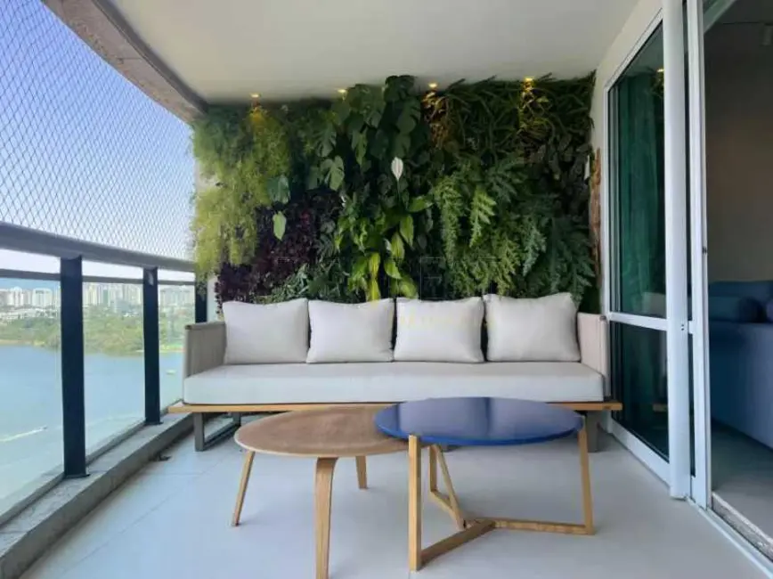 Cobertura com 5 quartos para alugar, 354m2 em Rio De Janeiro - RJ - imagem 2 Foto 2 de Cobertura com 5 quartos para alugar, 354m2 em Rio De Janeiro - RJ