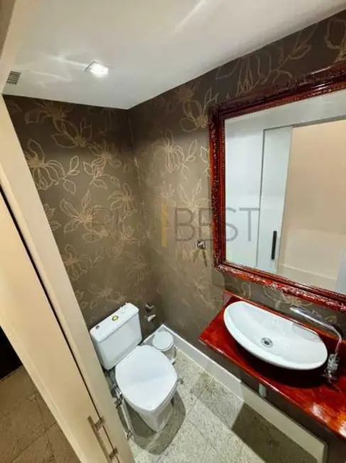 Apartamento com 3 quartos para alugar, 150m2 em Rio De Janeiro - RJ - imagem 6 Foto 6 de Apartamento com 3 quartos para alugar, 150m2 em Rio De Janeiro - RJ