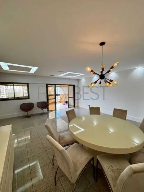 Apartamento com 3 quartos para alugar, 150m2 em Rio De Janeiro - RJ - imagem 5 Foto 5 de Apartamento com 3 quartos para alugar, 150m2 em Rio De Janeiro - RJ