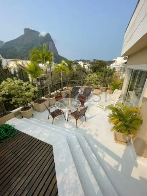 Cobertura com 3 quartos à venda, 262m2 em Rio De Janeiro - RJ - imagem 3 Foto 3 de Cobertura com 3 quartos à venda, 262m2 em Rio De Janeiro - RJ