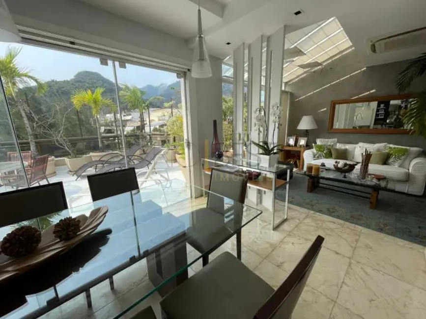 Cobertura com 3 quartos à venda, 262m2 em Rio De Janeiro - RJ - imagem 7 Foto 7 de Cobertura com 3 quartos à venda, 262m2 em Rio De Janeiro - RJ