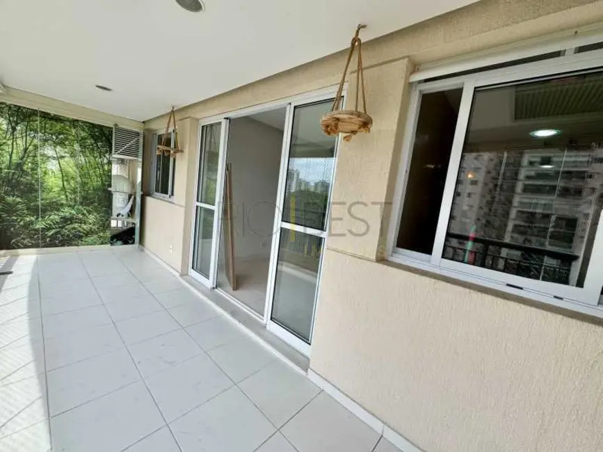 Apartamento com 2 quartos à venda, 75m2 em Rio De Janeiro - RJ - imagem 7 Foto 7 de Apartamento com 2 quartos à venda, 75m2 em Rio De Janeiro - RJ