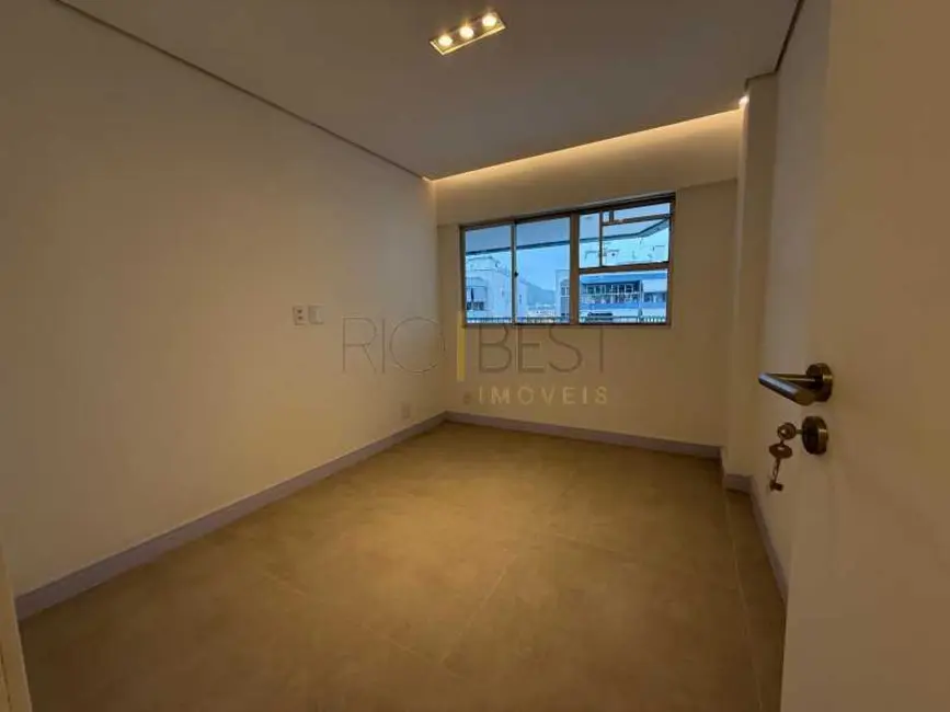 Foto 5 de Apartamento com 3 quartos à venda, 105m2 em Rio De Janeiro - RJ