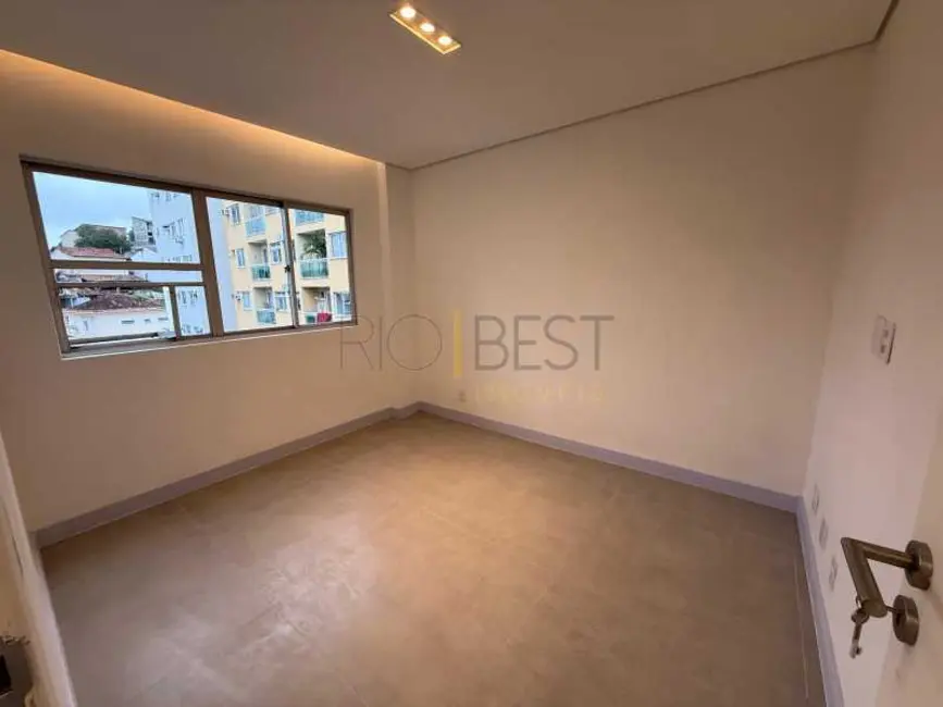 Foto 7 de Apartamento com 3 quartos à venda, 105m2 em Rio De Janeiro - RJ