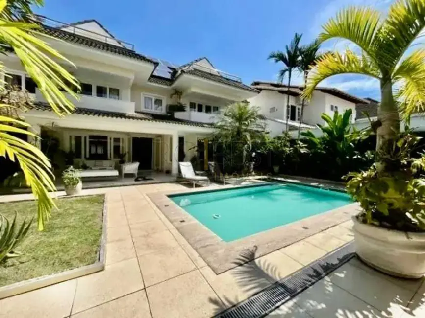 Foto 1 de Casa de Condomínio com 5 quartos à venda e para alugar, 536m2 em Rio De Janeiro - RJ