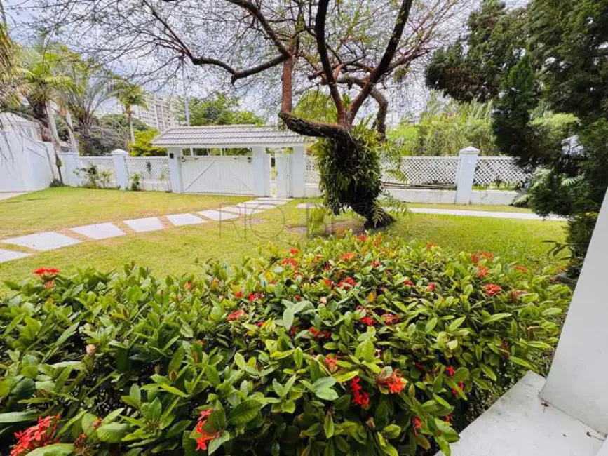 Casa de Condomínio com 6 quartos para alugar, 967m2 em Rio De Janeiro - RJ - imagem 6 Foto 6 de Casa de Condomínio com 6 quartos para alugar, 967m2 em Rio De Janeiro - RJ