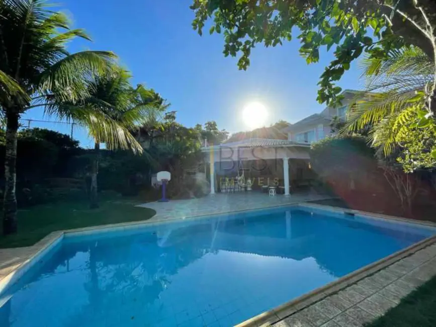 Foto 1 de Casa de Condomínio com 5 quartos para alugar, 450m2 em Rio De Janeiro - RJ