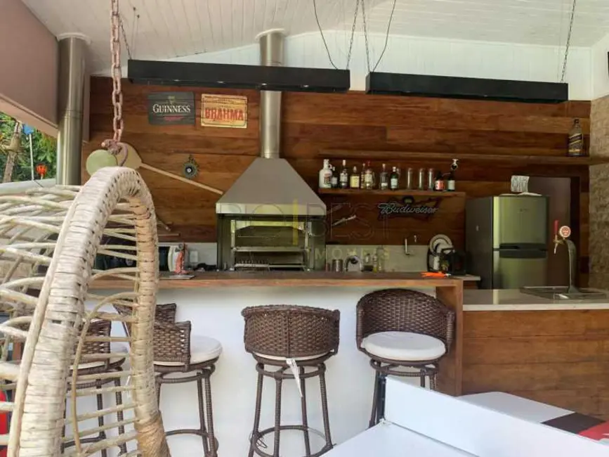 Foto 4 de Casa de Condomínio com 5 quartos para alugar, 450m2 em Rio De Janeiro - RJ