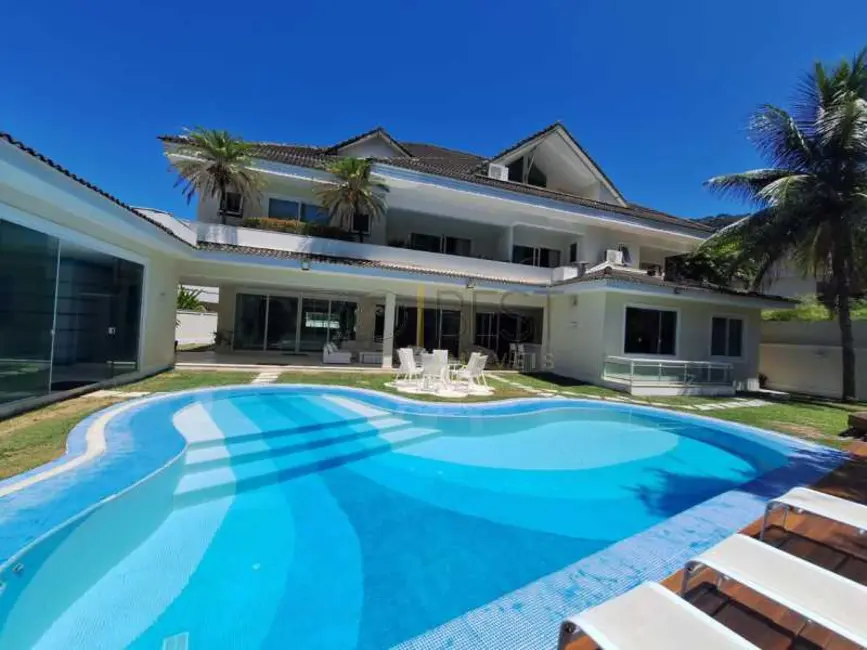 Foto 1 de Casa de Condomínio com 5 quartos para alugar, 1000m2 em Rio De Janeiro - RJ