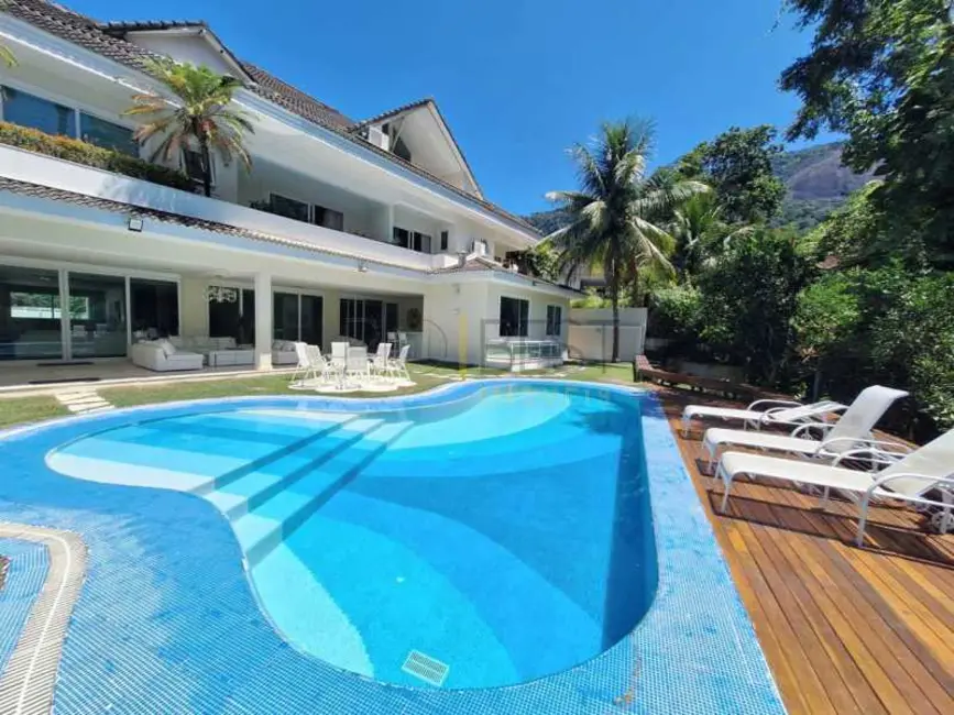 Foto 3 de Casa de Condomínio com 5 quartos para alugar, 1000m2 em Rio De Janeiro - RJ