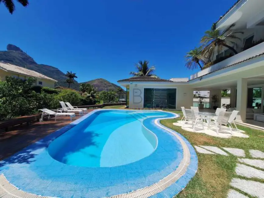 Foto 7 de Casa de Condomínio com 5 quartos para alugar, 1000m2 em Rio De Janeiro - RJ