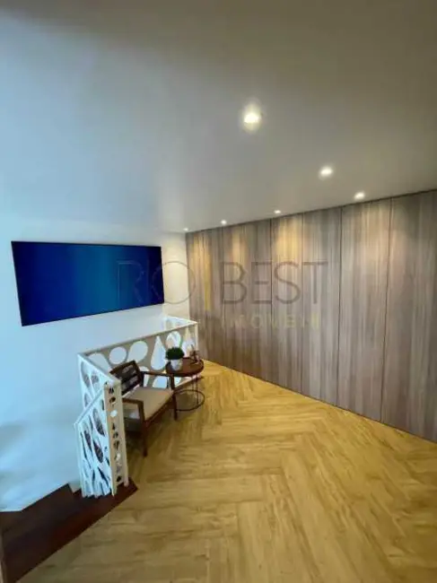 Apartamento com 3 quartos à venda e para alugar, 138m2 em Rio De Janeiro - RJ - imagem 4 Foto 4 de Apartamento com 3 quartos à venda e para alugar, 138m2 em Rio De Janeiro - RJ