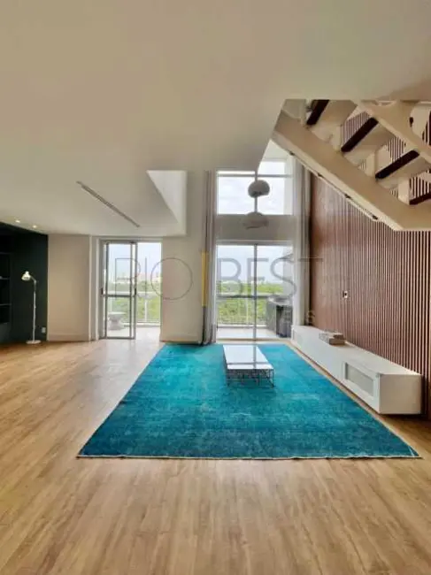 Apartamento com 3 quartos à venda e para alugar, 138m2 em Rio De Janeiro - RJ - imagem 3 Foto 3 de Apartamento com 3 quartos à venda e para alugar, 138m2 em Rio De Janeiro - RJ