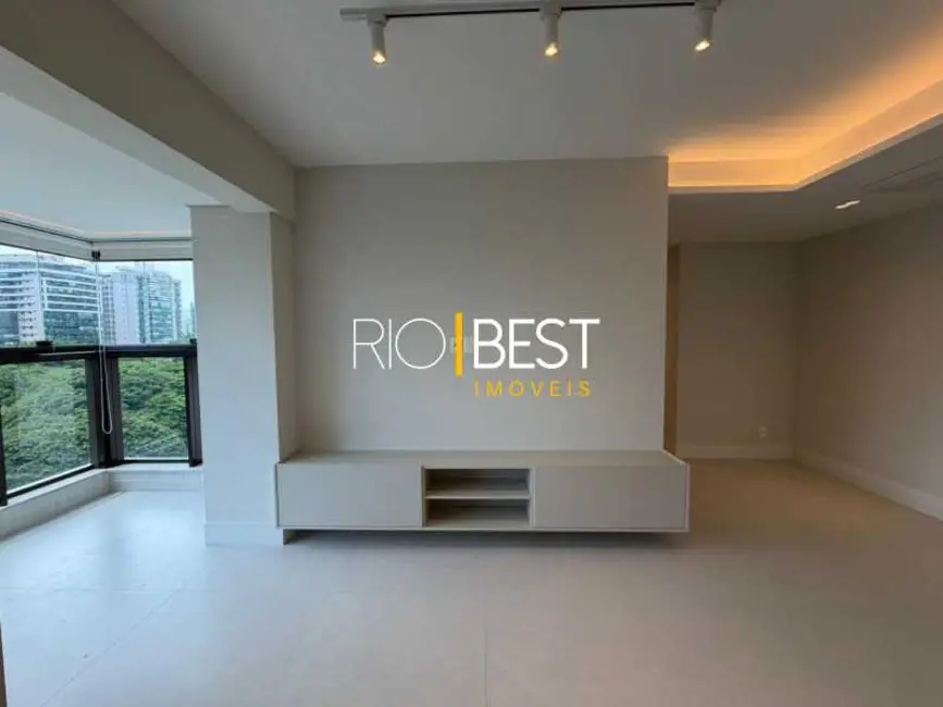 Apartamento com 2 quartos para alugar, 75m2 em Rio De Janeiro - RJ - imagem 3 Foto 3 de Apartamento com 2 quartos para alugar, 75m2 em Rio De Janeiro - RJ