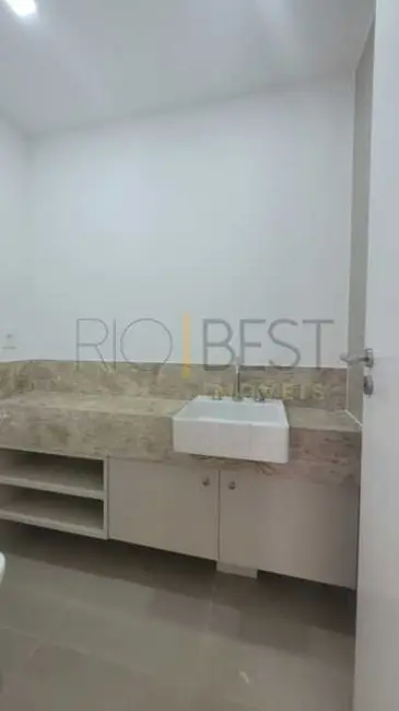 Apartamento com 2 quartos para alugar, 75m2 em Rio De Janeiro - RJ - imagem 8 Foto 8 de Apartamento com 2 quartos para alugar, 75m2 em Rio De Janeiro - RJ