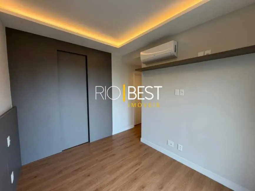 Apartamento com 2 quartos para alugar, 75m2 em Rio De Janeiro - RJ - imagem 4 Foto 4 de Apartamento com 2 quartos para alugar, 75m2 em Rio De Janeiro - RJ