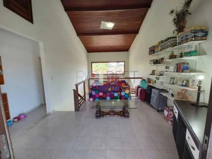 Foto 6 de Casa de Condomínio com 4 quartos à venda, 285m2 em Marica - RJ