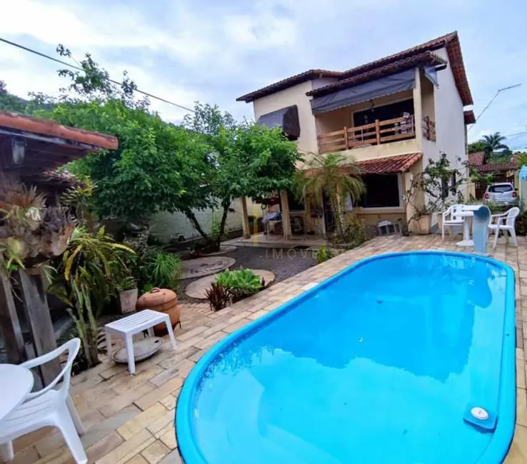 Foto 3 de Casa de Condomínio com 4 quartos à venda, 285m2 em Marica - RJ