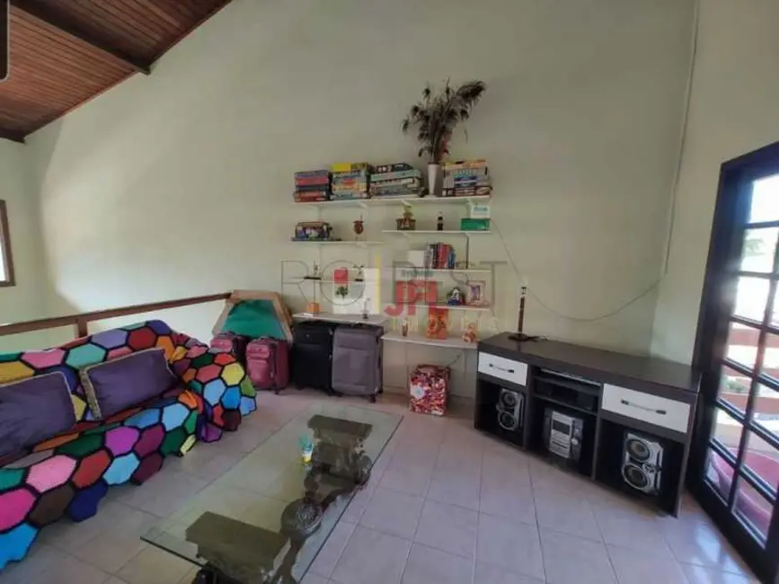 Foto 7 de Casa de Condomínio com 4 quartos à venda, 285m2 em Marica - RJ