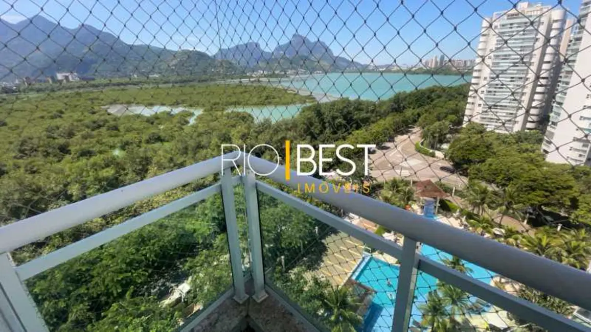 Apartamento com 3 quartos para alugar, 160m2 em Rio De Janeiro - RJ - imagem 7 Foto 7 de Apartamento com 3 quartos para alugar, 160m2 em Rio De Janeiro - RJ