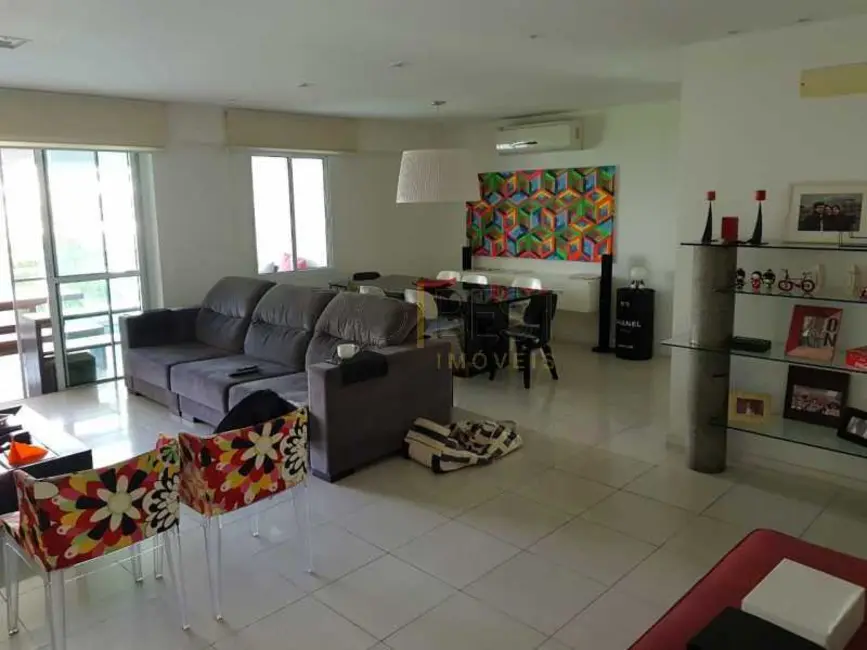Foto 1 de Apartamento com 4 quartos para alugar, 160m2 em Rio De Janeiro - RJ