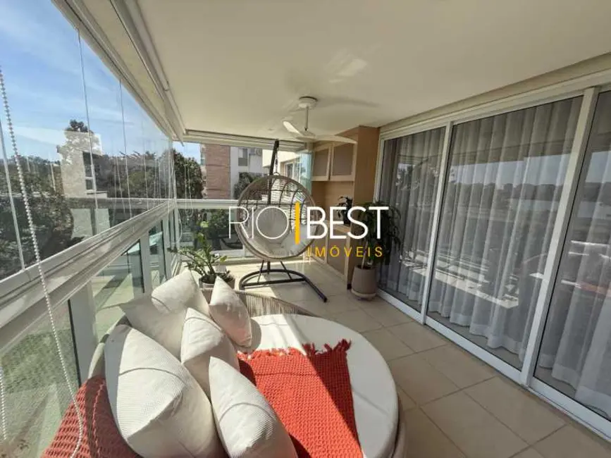 Foto 2 de Apartamento com 4 quartos à venda e para alugar, 227m2 em Rio De Janeiro - RJ