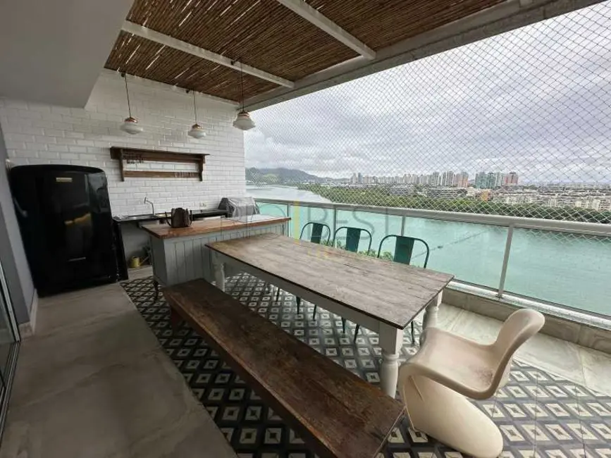 Foto 20 de Apartamento com 3 quartos para alugar, 195m2 em Rio De Janeiro - RJ