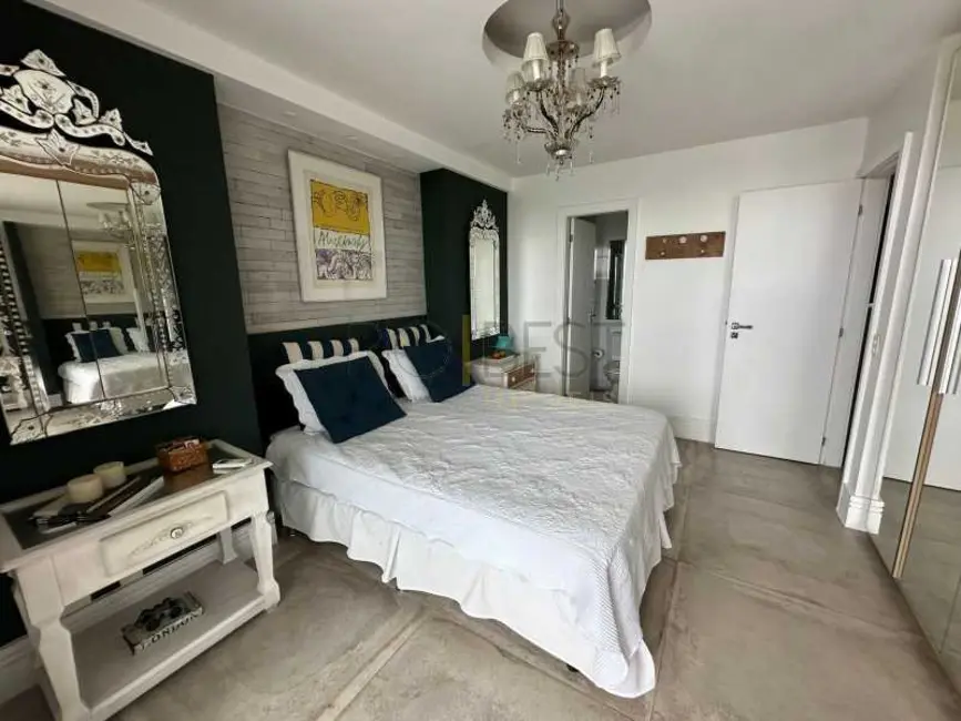Foto 17 de Apartamento com 3 quartos para alugar, 195m2 em Rio De Janeiro - RJ