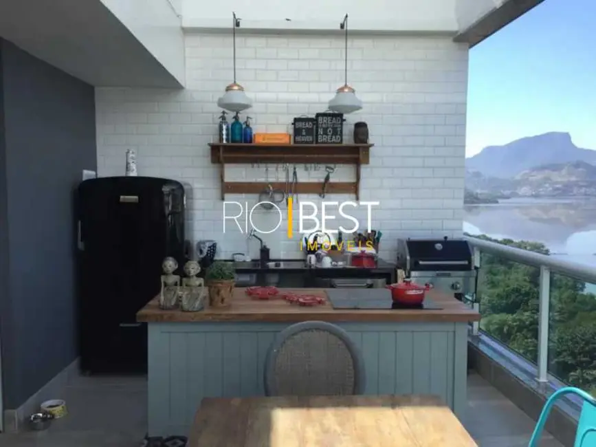 Foto 6 de Apartamento com 3 quartos para alugar, 195m2 em Rio De Janeiro - RJ