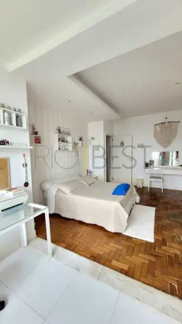 Foto 5 de Casa com 8 quartos à venda, 450m2 em Rio De Janeiro - RJ