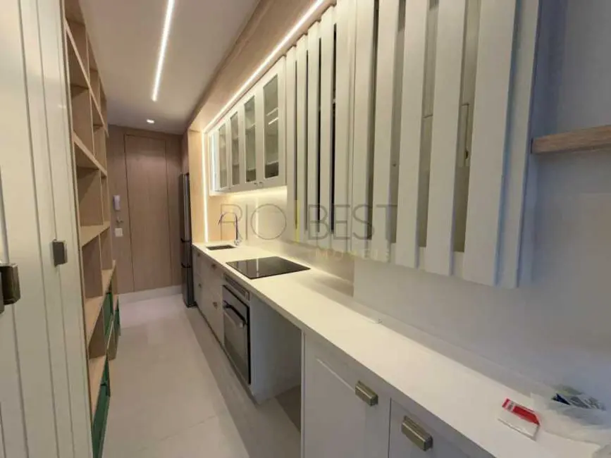 Foto 8 de Apartamento com 3 quartos para alugar, 98m2 em Rio De Janeiro - RJ