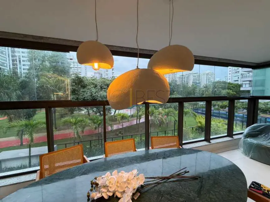 Foto 1 de Apartamento com 3 quartos para alugar, 98m2 em Rio De Janeiro - RJ