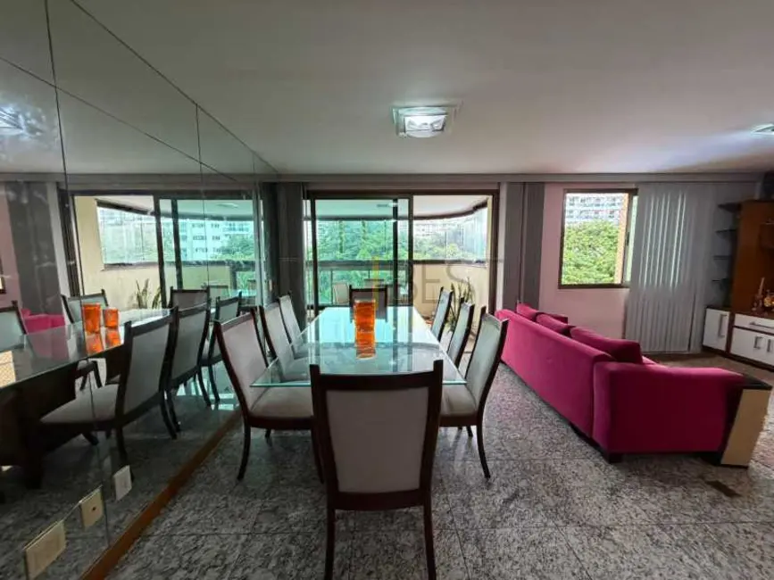 Foto 1 de Apartamento com 4 quartos para alugar, 167m2 em Rio De Janeiro - RJ
