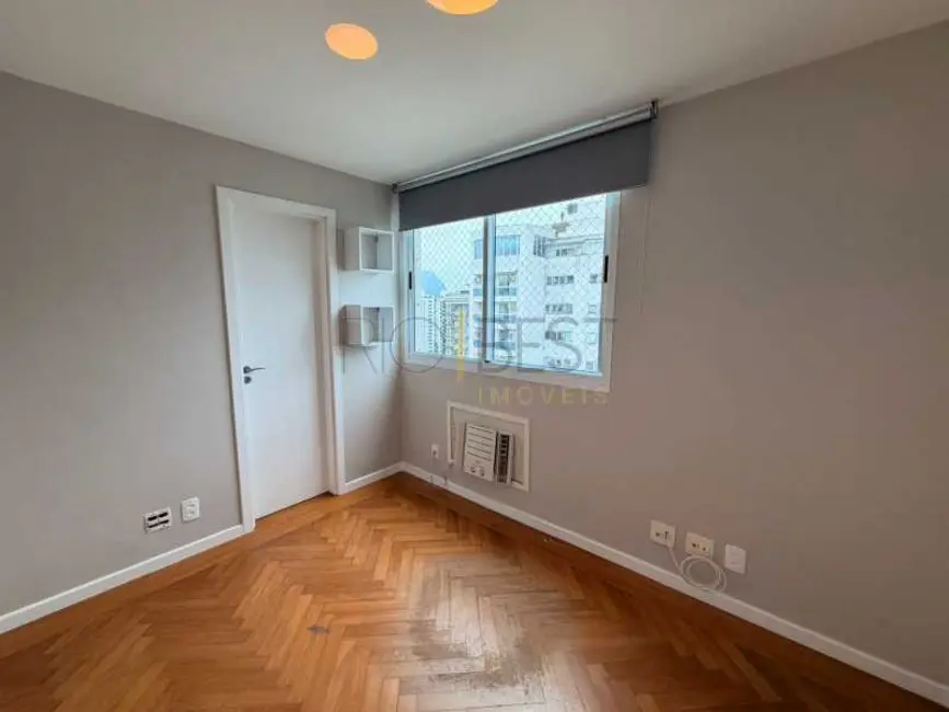 Foto 5 de Apartamento com 4 quartos para alugar, 227m2 em Rio De Janeiro - RJ