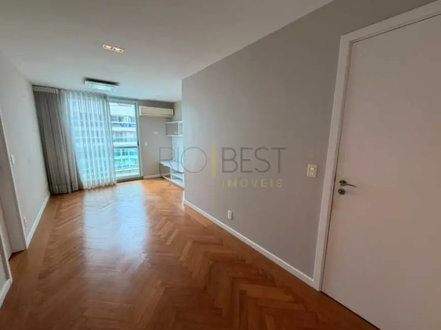 Foto 6 de Apartamento com 4 quartos para alugar, 227m2 em Rio De Janeiro - RJ