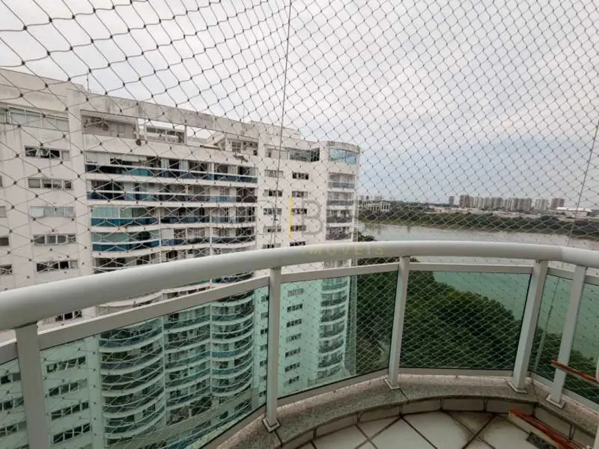 Foto 1 de Apartamento com 4 quartos para alugar, 227m2 em Rio De Janeiro - RJ