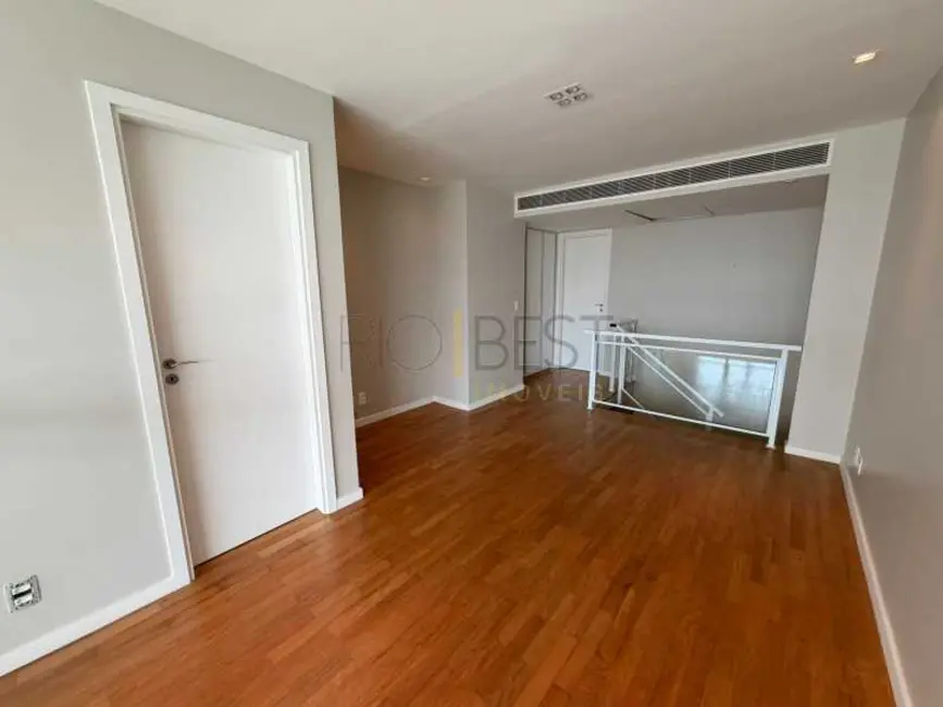 Foto 9 de Apartamento com 4 quartos para alugar, 227m2 em Rio De Janeiro - RJ