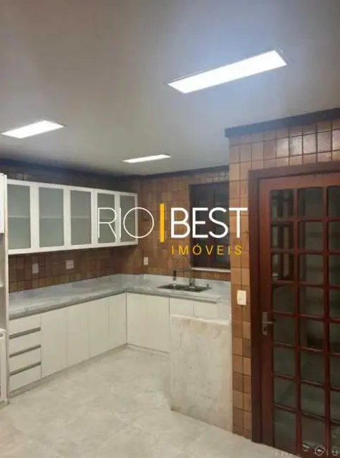 Cobertura com 4 quartos à venda, 500m2 em Rio De Janeiro - RJ - imagem 8 Foto 8 de Cobertura com 4 quartos à venda, 500m2 em Rio De Janeiro - RJ