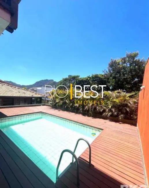 Cobertura com 4 quartos à venda, 500m2 em Rio De Janeiro - RJ - imagem 1 Foto 1 de Cobertura com 4 quartos à venda, 500m2 em Rio De Janeiro - RJ