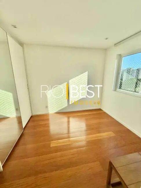Foto 17 de Apartamento com 4 quartos para alugar, 160m2 em Rio De Janeiro - RJ