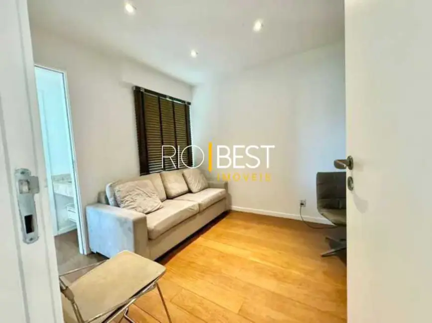 Foto 5 de Apartamento com 4 quartos para alugar, 160m2 em Rio De Janeiro - RJ