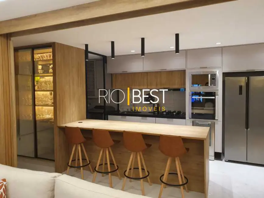 Apartamento com 2 quartos à venda, 100m2 em Rio De Janeiro - RJ - imagem 2 Foto 2 de Apartamento com 2 quartos à venda, 100m2 em Rio De Janeiro - RJ
