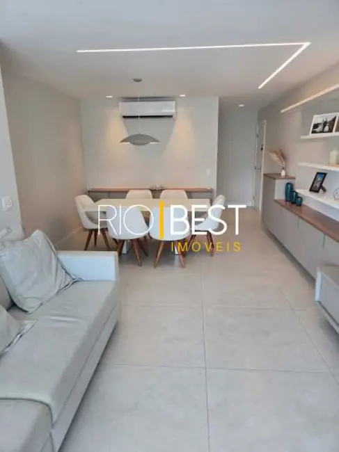 Apartamento com 3 quartos à venda, 127m2 em Rio De Janeiro - RJ - imagem 2 Foto 2 de Apartamento com 3 quartos à venda, 127m2 em Rio De Janeiro - RJ