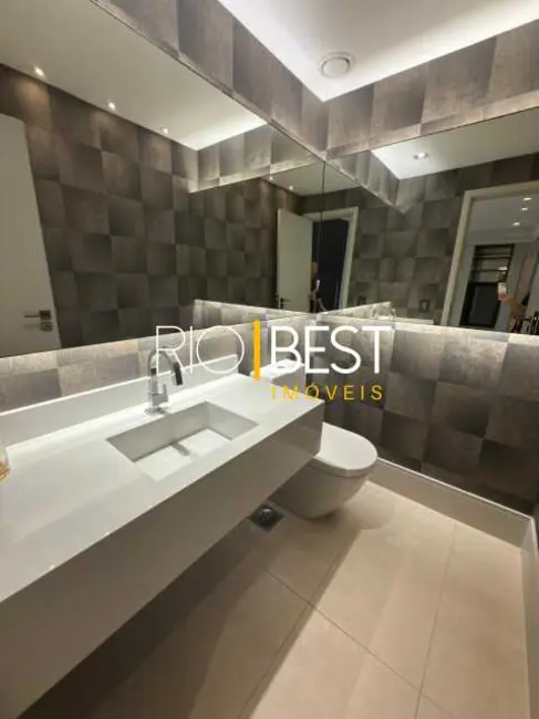 Foto 16 de Apartamento com 4 quartos para alugar, 380m2 em Rio De Janeiro - RJ