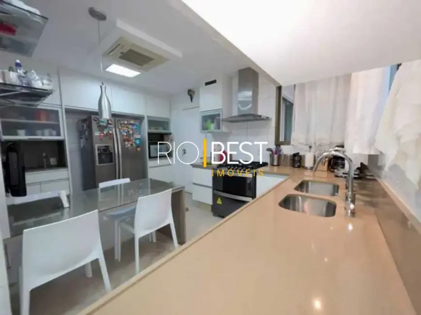 Foto 7 de Apartamento com 4 quartos à venda, 256m2 em Rio De Janeiro - RJ