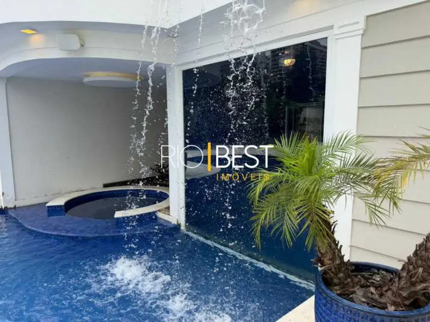 Casa de Condomínio com 6 quartos para alugar, 1000m2 em Rio De Janeiro - RJ - imagem 5 Foto 5 de Casa de Condomínio com 6 quartos para alugar, 1000m2 em Rio De Janeiro - RJ