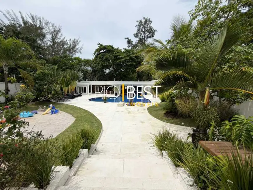 Casa de Condomínio com 6 quartos para alugar, 1000m2 em Rio De Janeiro - RJ - imagem 4 Foto 4 de Casa de Condomínio com 6 quartos para alugar, 1000m2 em Rio De Janeiro - RJ