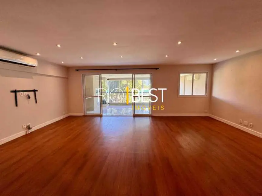 Foto 4 de Apartamento com 3 quartos à venda, 170m2 em Rio De Janeiro - RJ