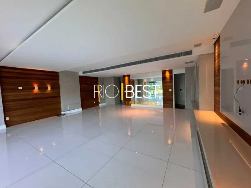 Foto 9 de Apartamento com 4 quartos para alugar, 250m2 em Rio De Janeiro - RJ