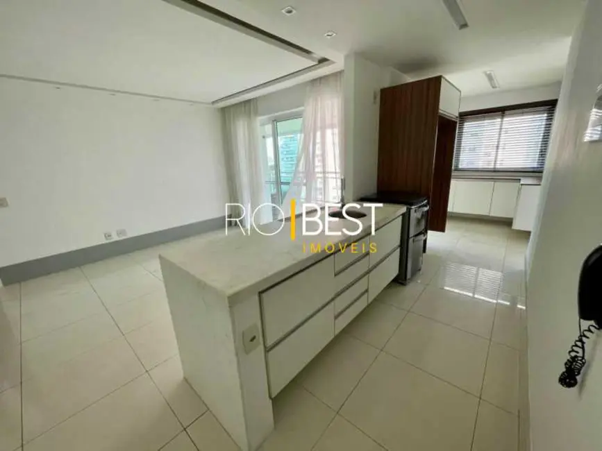 Apartamento com 2 quartos à venda, 112m2 em Rio De Janeiro - RJ - imagem 9 Foto 9 de Apartamento com 2 quartos à venda, 112m2 em Rio De Janeiro - RJ